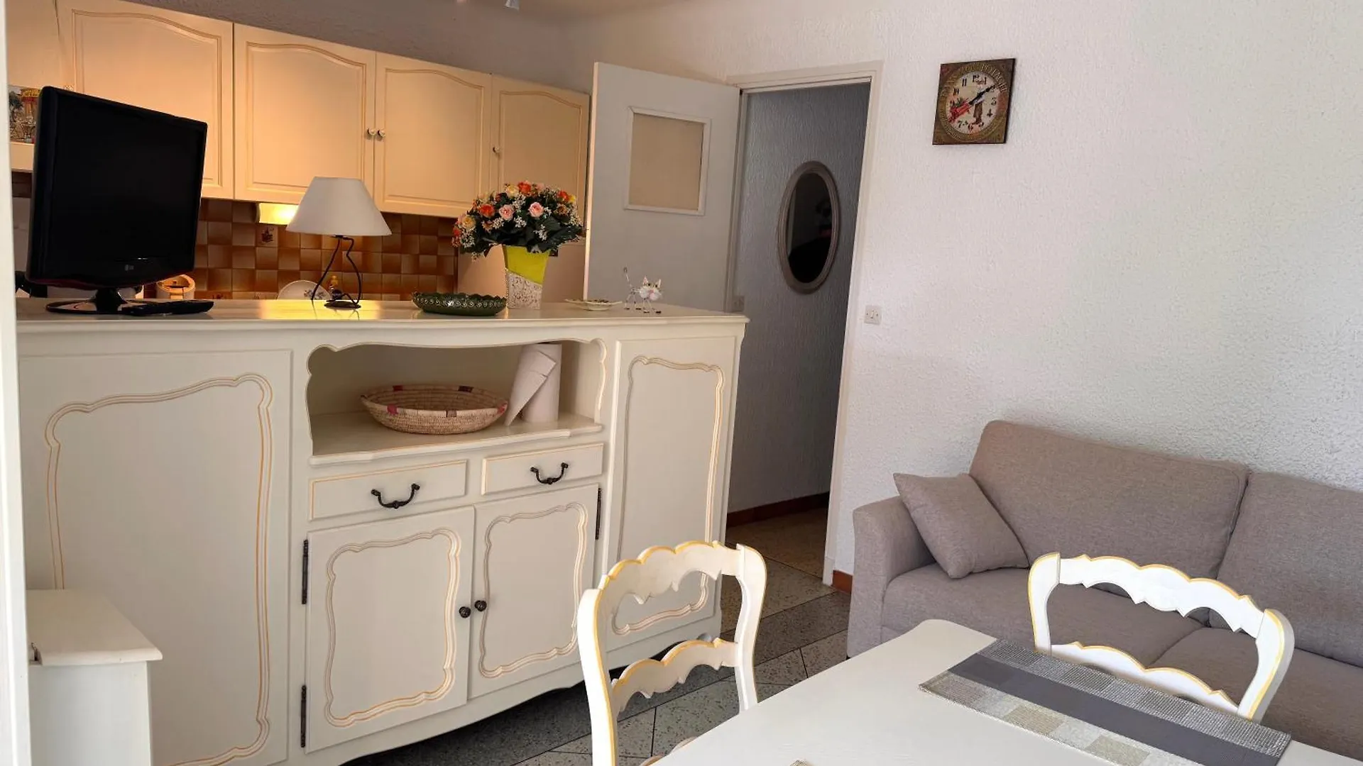 Appartement T3 Au Calme Et Proche Des Plages Cavalaire-sur-Mer Apartment